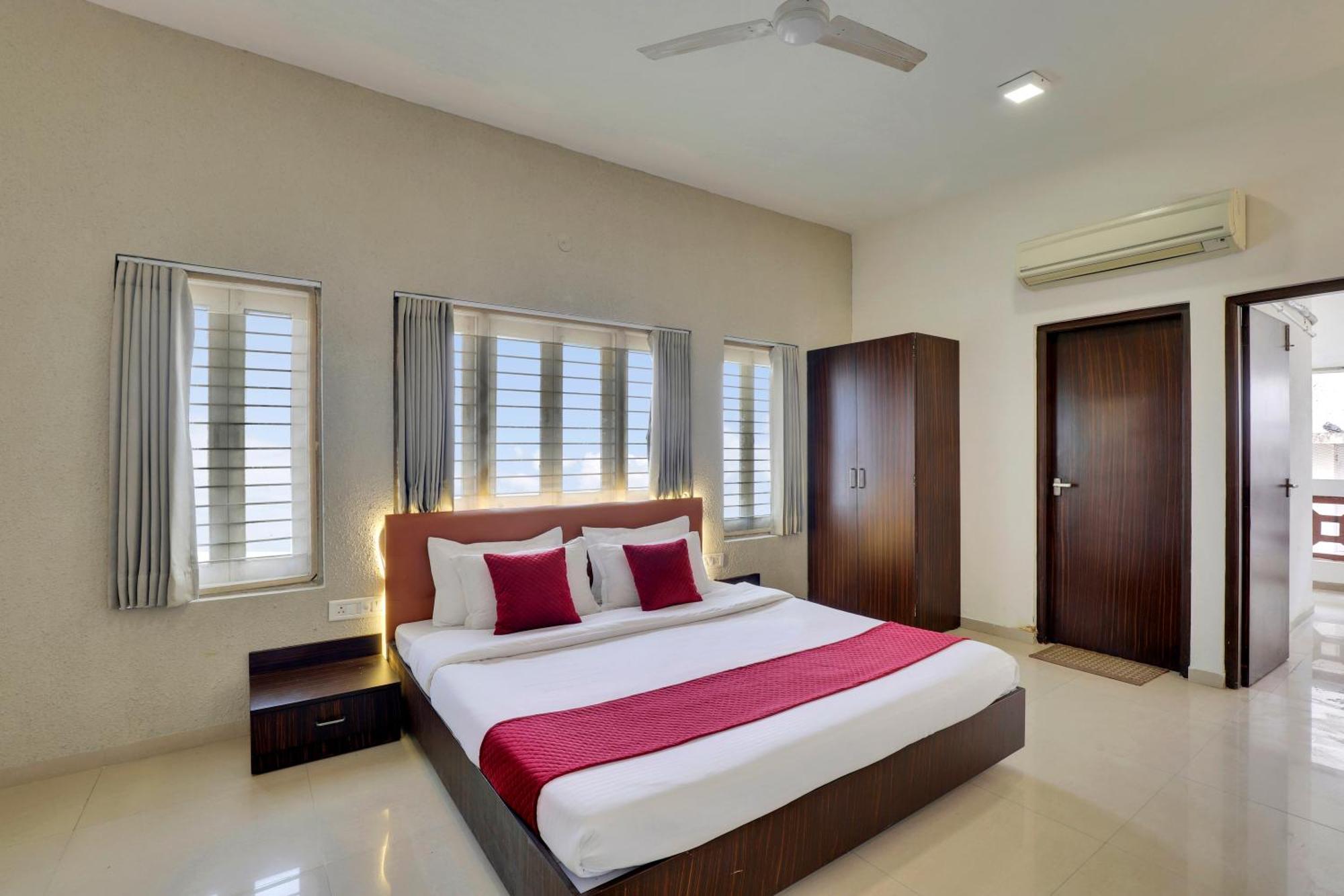Goverdhan Greens Resort Dwarka L Hotels In Dwarka Esterno foto