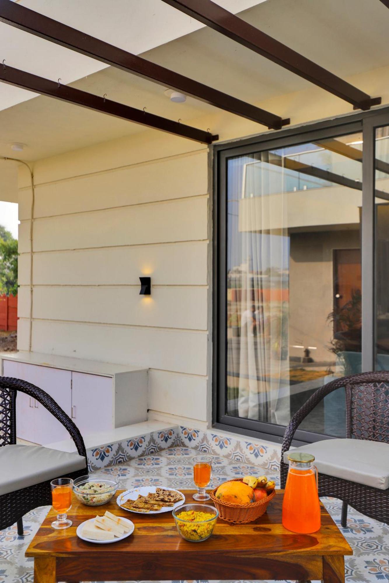 Goverdhan Greens Resort Dwarka L Hotels In Dwarka Esterno foto