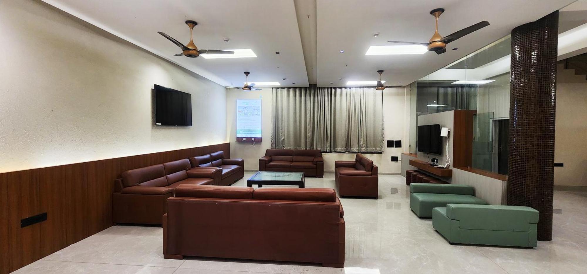 Goverdhan Greens Resort Dwarka L Hotels In Dwarka Esterno foto