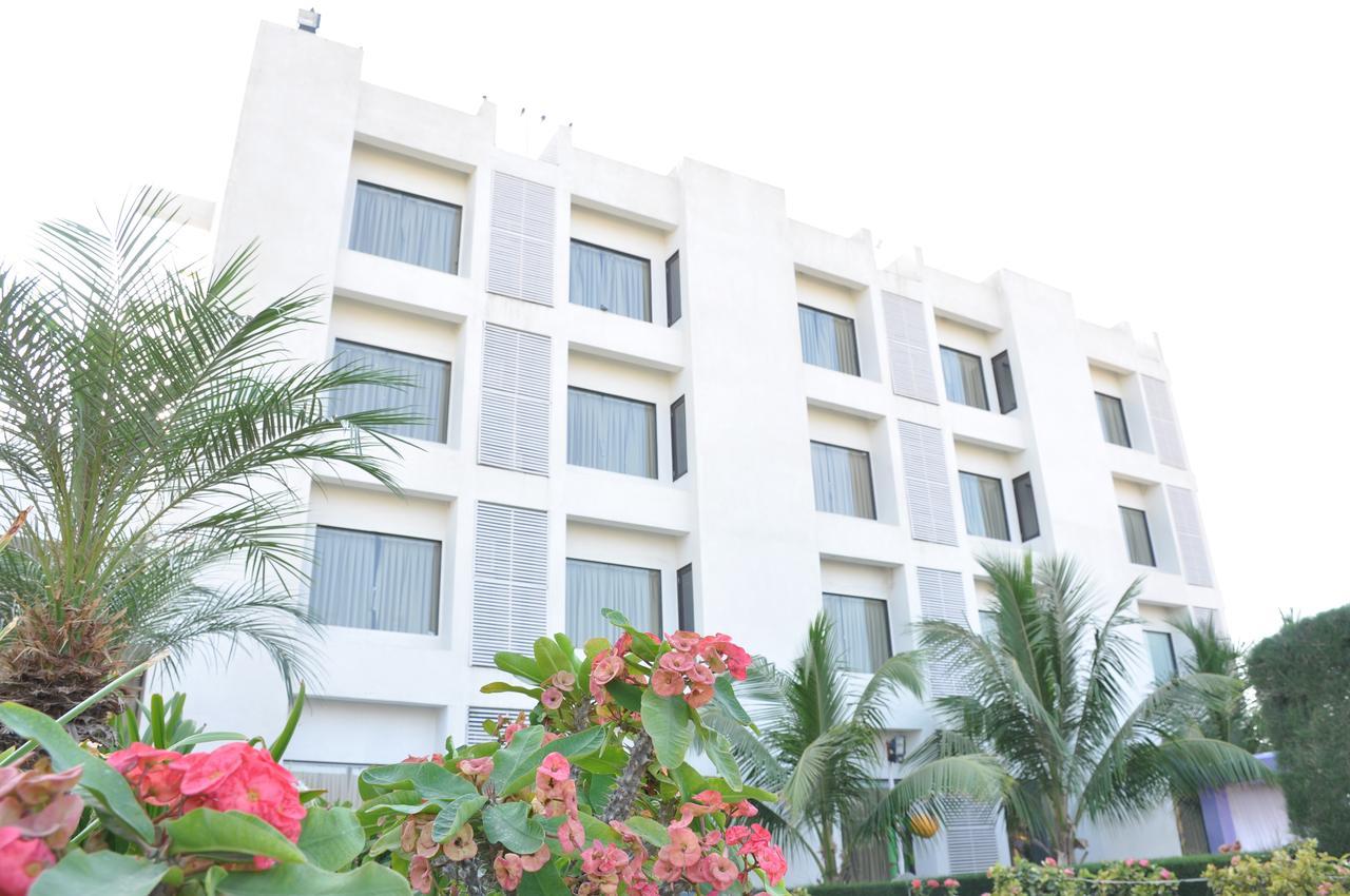 Goverdhan Greens Resort Dwarka L Hotels In Dwarka Esterno foto