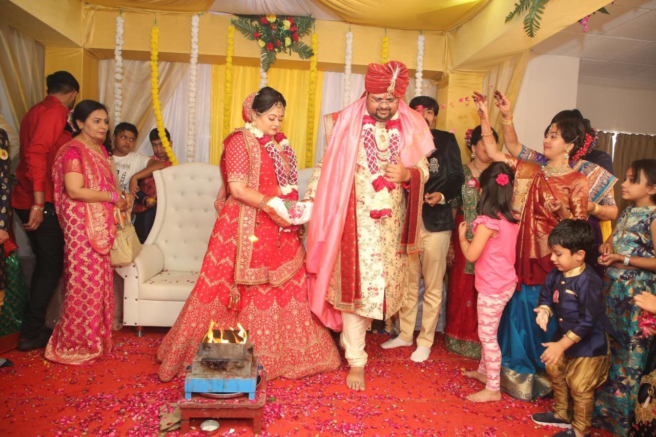 Goverdhan Greens Resort Dwarka L Hotels In Dwarka Esterno foto
