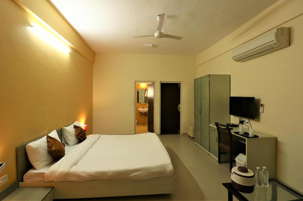 Goverdhan Greens Resort Dwarka L Hotels In Dwarka Esterno foto