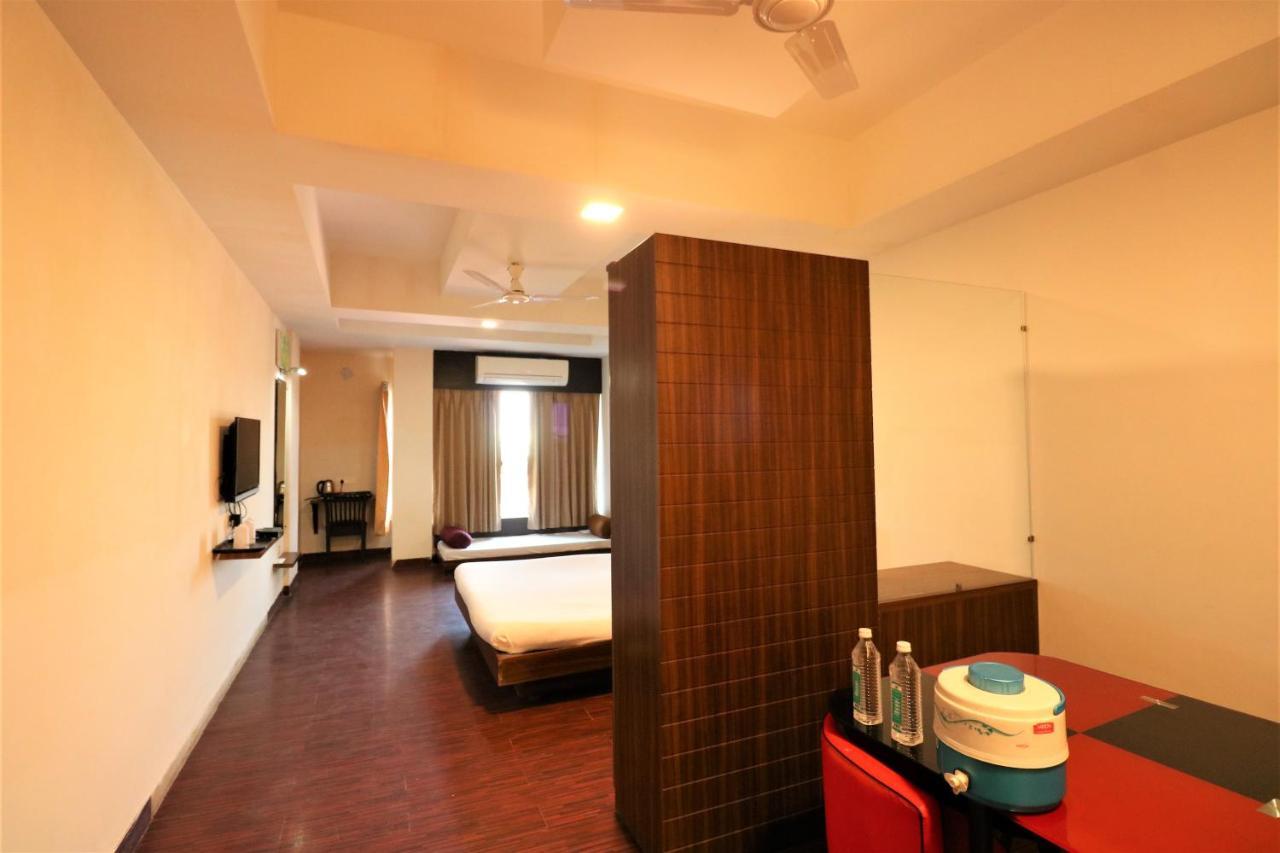 Goverdhan Greens Resort Dwarka L Hotels In Dwarka Esterno foto