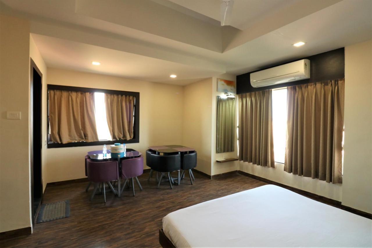 Goverdhan Greens Resort Dwarka L Hotels In Dwarka Esterno foto
